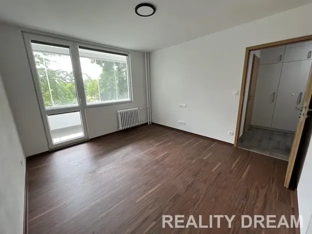 Pronájem bytu 2+kk, Praha - Prosek, Prosecká, 40 m2