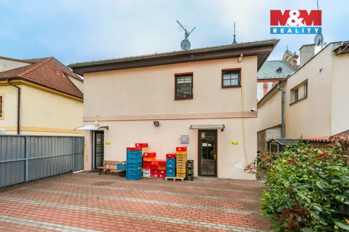 Prodej rodinného domu, Bor, náměstí Republiky, 197 m2