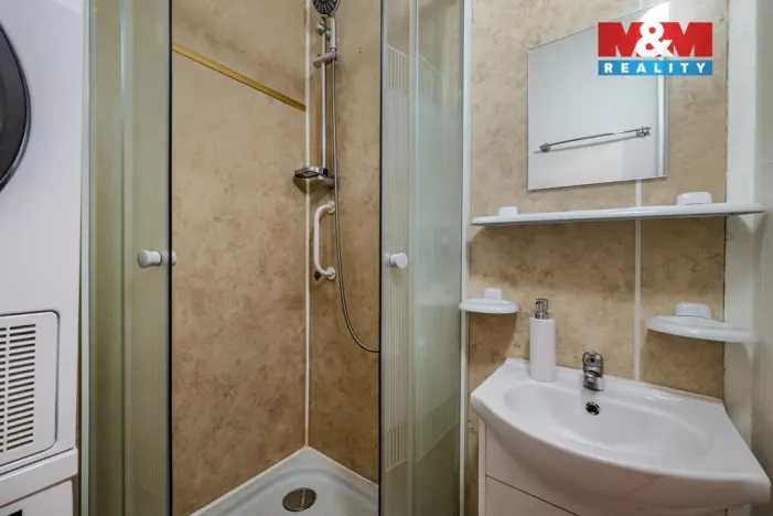 Prodej bytu 2+1, Aš, Hlavní, 51 m2