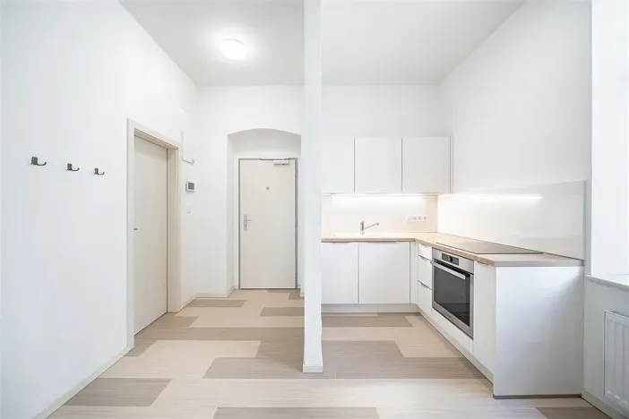 Pronájem bytu 1+1, Plzeň - Vnitřní Město, Veleslavínova, 38 m2