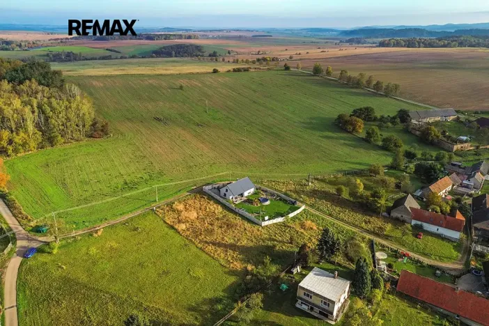 Prodej pozemku pro bydlení, Chomle, 783 m2