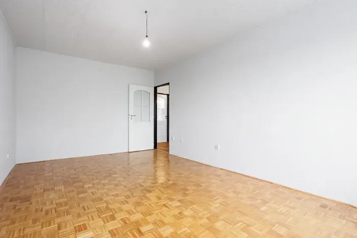 Prodej bytu 3+1, Praha - Zbraslav, Svépomoci, 85 m2