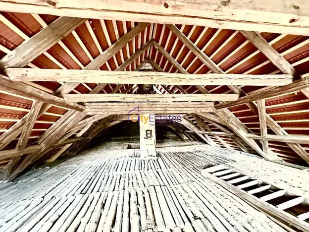 Prodej komerční nemovitosti, Tuhaň, 700 m2