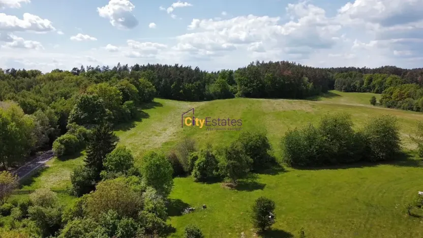 Prodej komerční nemovitosti, Tuhaň, 700 m2