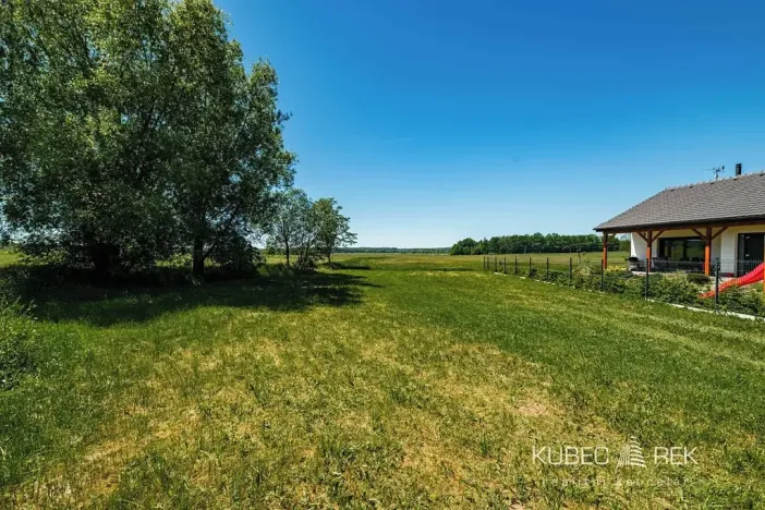 Prodej pozemku pro bydlení, Nová Ves u Chýnova, 740 m2