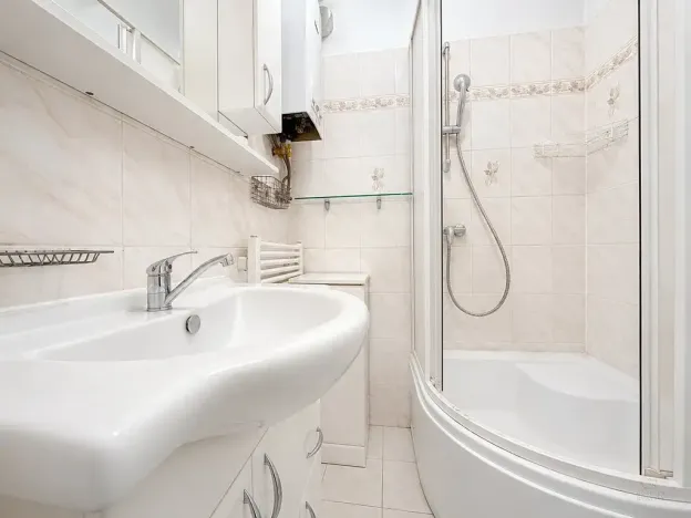 Pronájem bytu 2+1, Praha - Střešovice, Střešovická, 56 m2