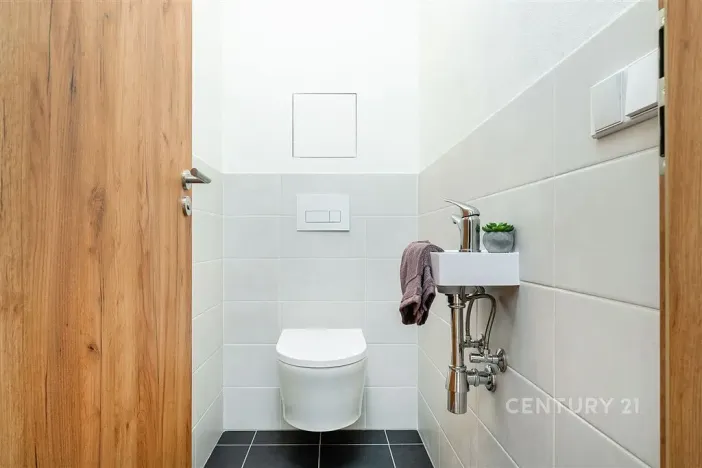 Pronájem bytu 2+kk, Praha, Plzeňská, 52 m2
