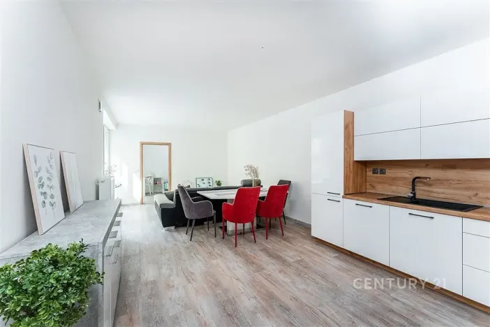 Pronájem bytu 3+kk, Praha, Plzeňská, 100 m2