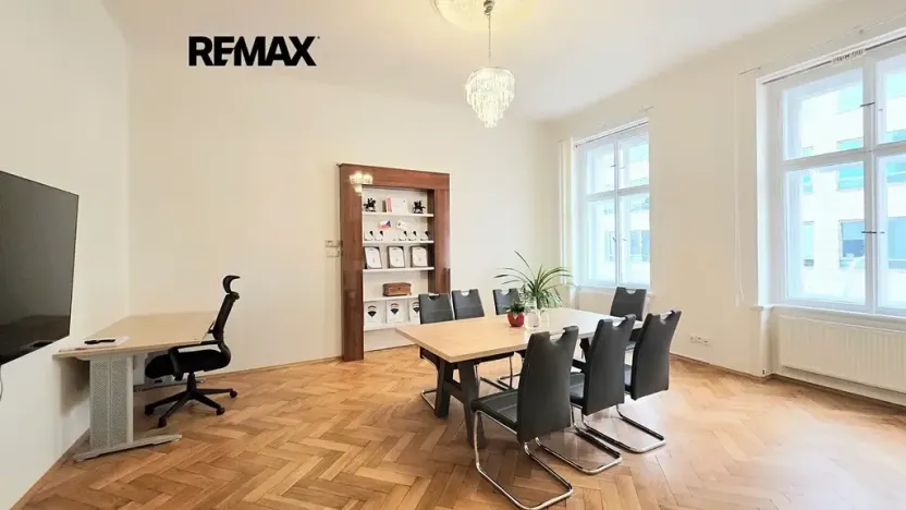 Pronájem kanceláře, Praha - Karlín, Sokolovská, 49 m2