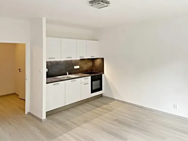 Pronájem bytu 1+kk, Brno, Bořetická, 32 m2