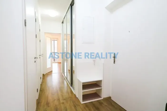 Pronájem bytu 2+kk, Praha - Vršovice, Košická, 69 m2
