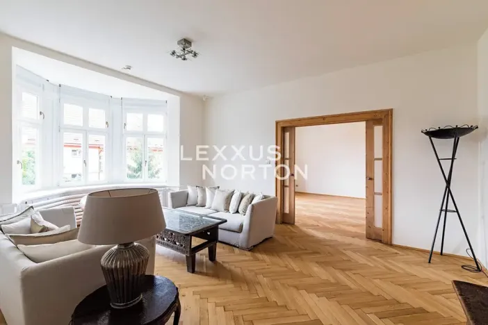 Pronájem bytu 4+1, Praha - Vinohrady, Hradešínská, 120 m2