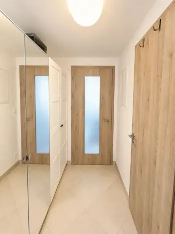 Pronájem bytu 1+kk, Praha - Třebonice, Do zahrádek II, 30 m2