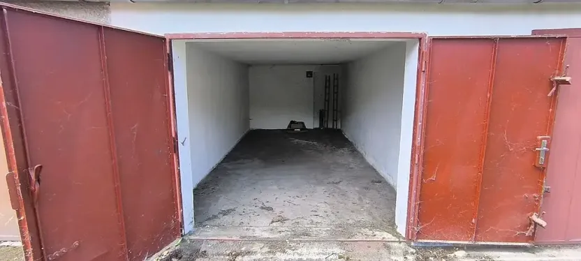 Pronájem garáže, Cheb, K Výtopně, 21 m2