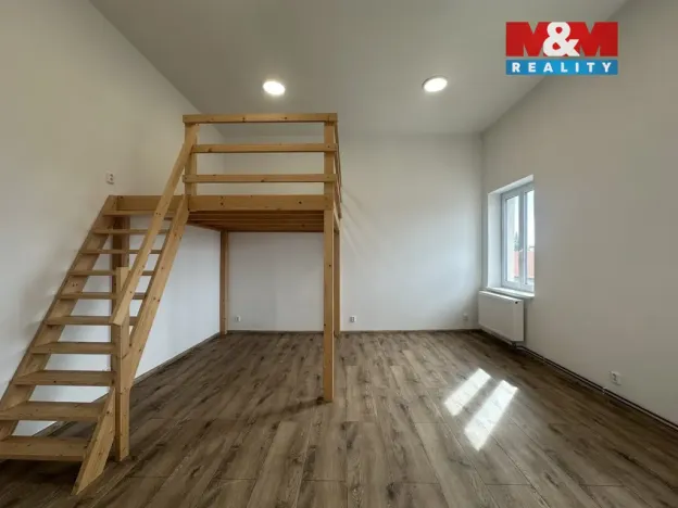 Pronájem bytu 1+1, Mělník, Kokořínská, 54 m2