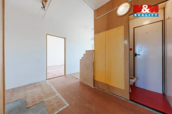 Prodej bytu 3+1, Chodov, Tovární, 65 m2