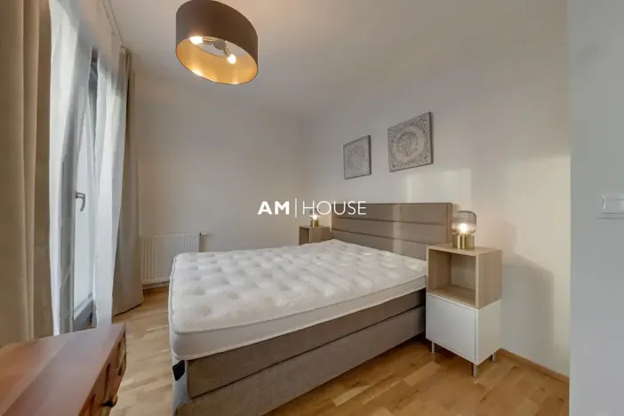 Pronájem bytu 2+kk, Praha - Karlín, Rohanské nábřeží, 61 m2