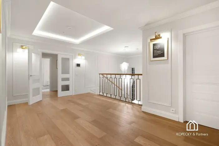 Prodej rodinného domu, Přezletice, Čakovická, 405 m2