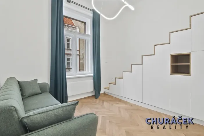 Pronájem bytu 1+kk, Praha - Nusle, Oldřichova, 20 m2