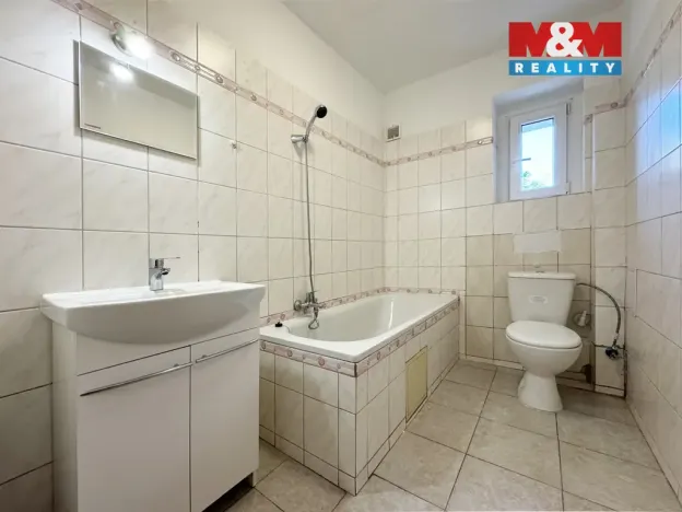 Pronájem bytu 2+1, Karlovy Vary - Stará Role, Nerudova, 50 m2