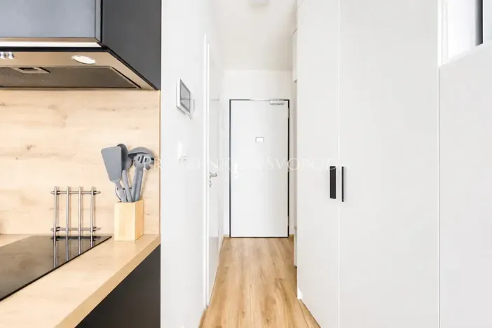Prodej bytu 1+kk, Praha - Smíchov, Mozartova, 22 m2