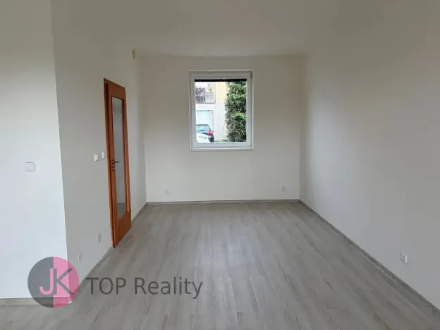 Pronájem rodinného domu, Praha - Uhříněves, Vlárská, 100 m2