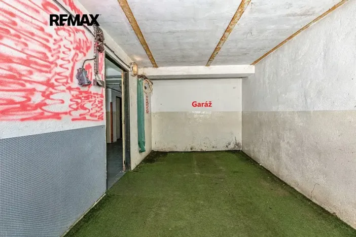 Prodej bytu 3+1, Červený Újezd, U Okálu, 62 m2