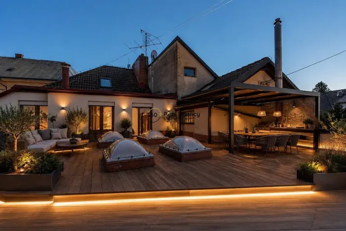 Prodej rodinného domu, Kamenice nad Lipou, Masarykova, 390 m2