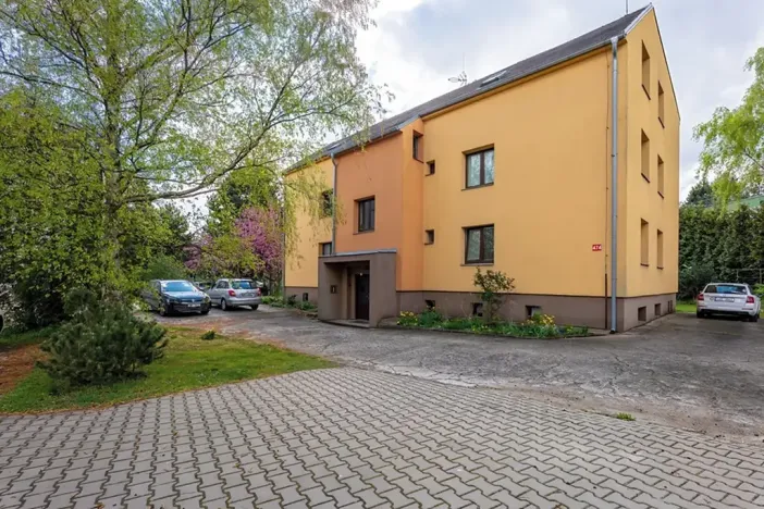 Dražba bytu 4+1, Zeleneč, Mstětická, 96 m2