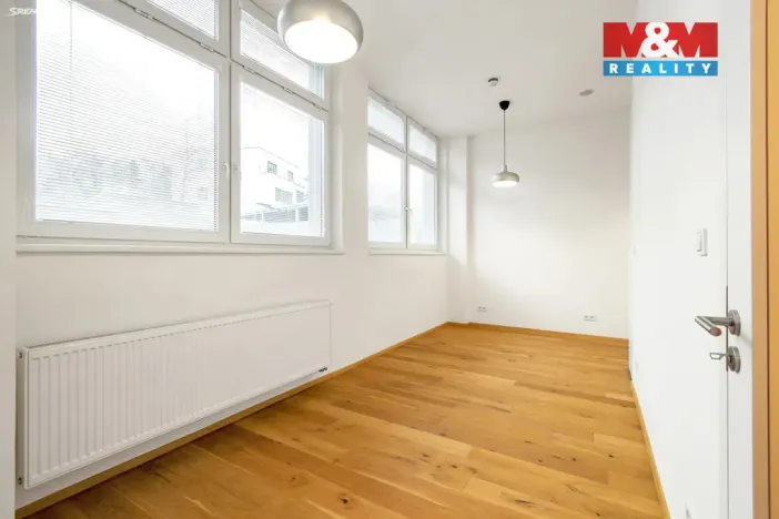 Pronájem bytu 2+kk, Praha - Vinohrady, Perucká, 37 m2