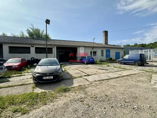 Prodej skladu, Netolice, 30000 m2