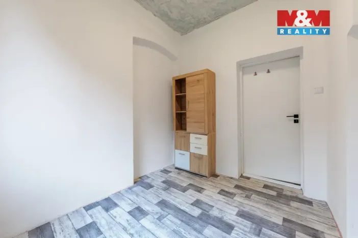Pronájem bytu 2+1, Karlovy Vary, 1. máje, 55 m2