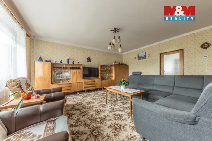 Prodej rodinného domu, Benešov u Semil, 270 m2