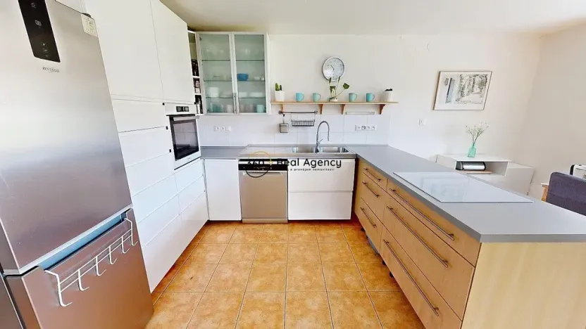 Pronájem rodinného domu, Psáry, U Potoka, 163 m2