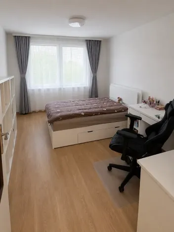 Pronájem bytu 2+kk, Praha - Petrovice, Jakobiho, 43 m2