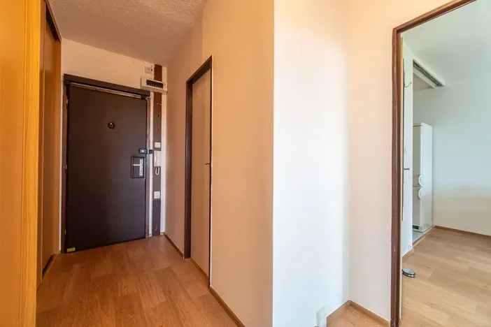 Pronájem bytu 2+kk, Praha - Petrovice, Jakobiho, 43 m2