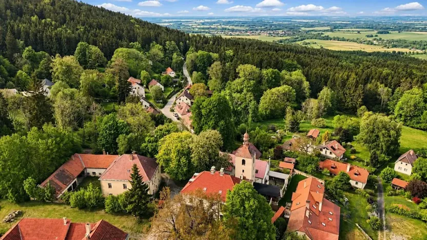 Prodej apartmánu, Horní Stropnice, 212 m2