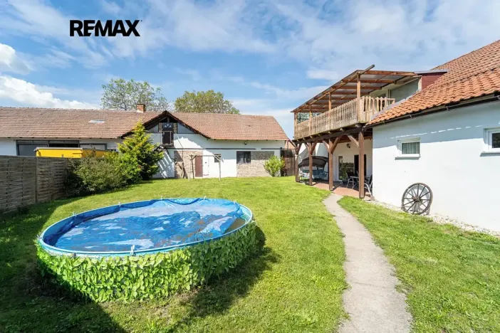 Prodej rodinného domu, Pečky, Pečecká, 140 m2