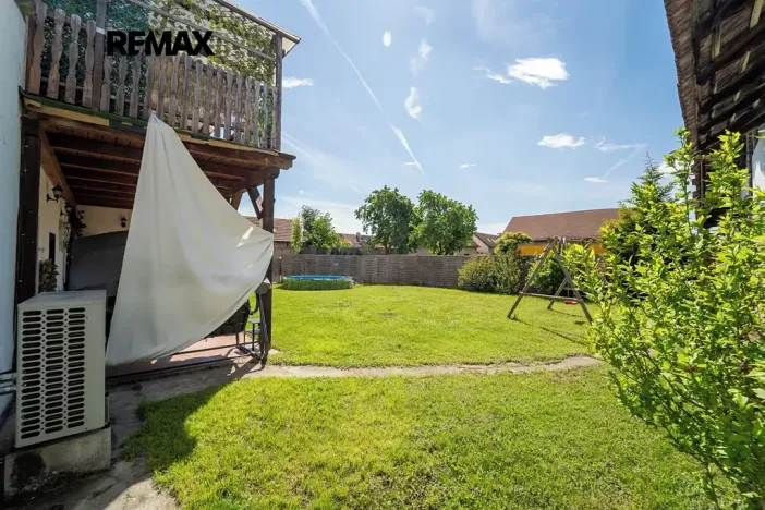 Prodej rodinného domu, Pečky, Pečecká, 140 m2