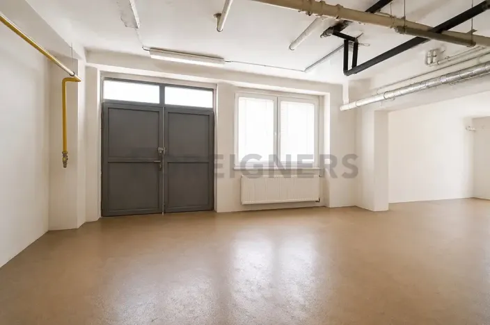 Pronájem skladu, Brno, Vinohradská, 153 m2
