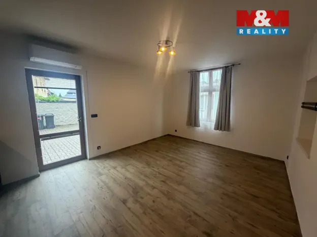 Pronájem bytu 1+kk, Kutná Hora - Kutná Hora-Vnitřní Město, Žižkova brána, 26 m2