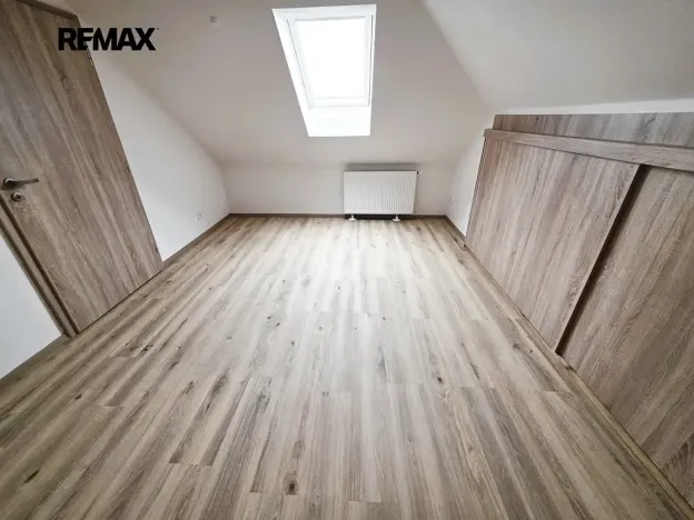 Pronájem kanceláře, Slavkov u Brna, 72 m2