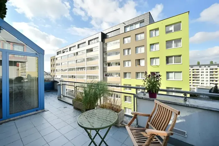 Pronájem bytu 3+kk, Praha - Žižkov, Jeseniova, 99 m2