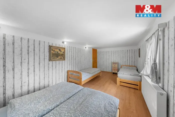 Prodej chalupy, Arnoltice, 168 m2