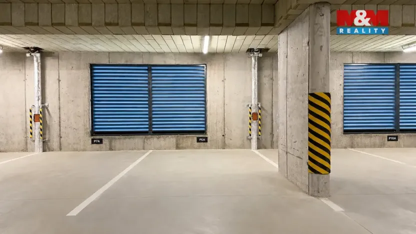 Pronájem garážového stání, Nymburk, Bobnická, 19 m2