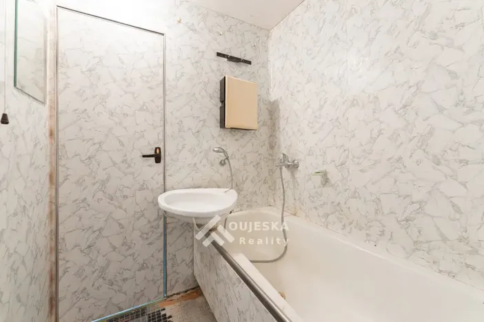 Prodej bytu 3+1, Praha - Prosek, Bílinská, 54 m2
