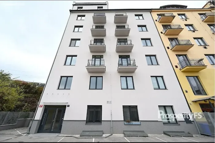 Pronájem bytu 1+kk, Praha - Holešovice, V závětří, 27 m2