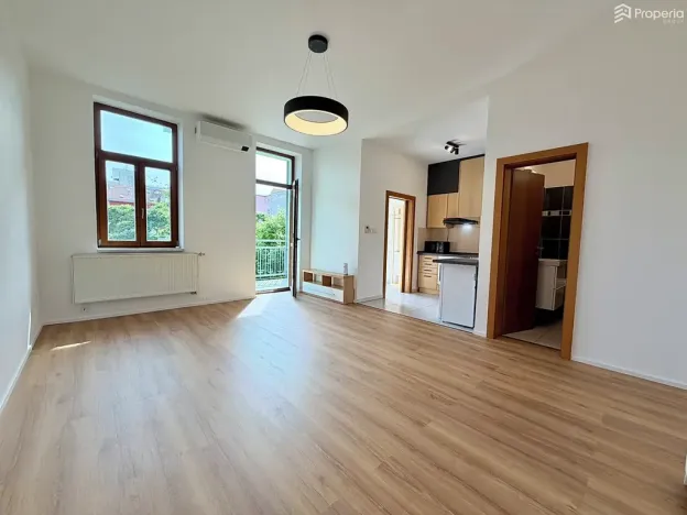 Pronájem bytu 1+kk, Brno, Křížkovského, 32 m2