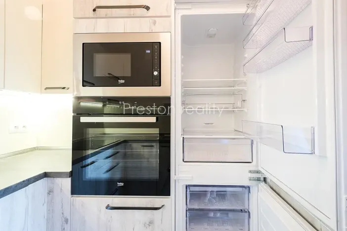 Pronájem bytu 2+kk, Ostrava, Sokolovská, 61 m2