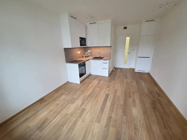 Pronájem bytu 1+kk, Praha - Chodov, Komárkova, 30 m2